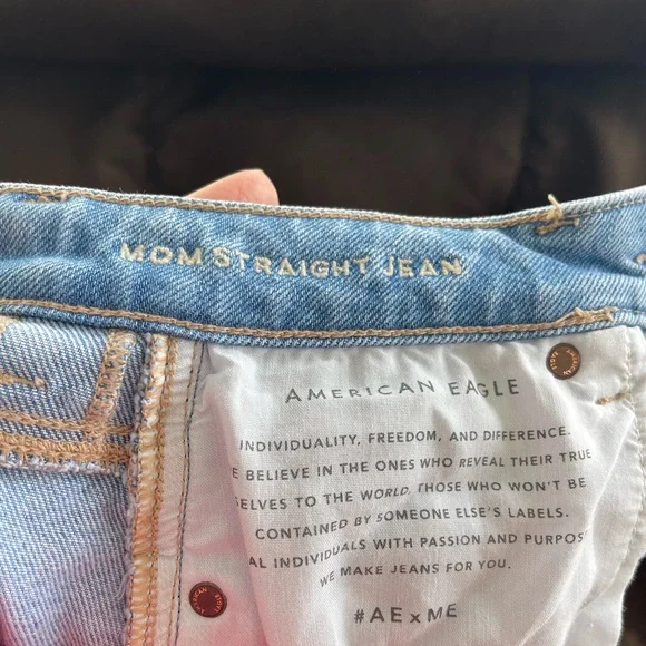 American Eagle Mom Jeans - Picture 4 of 5